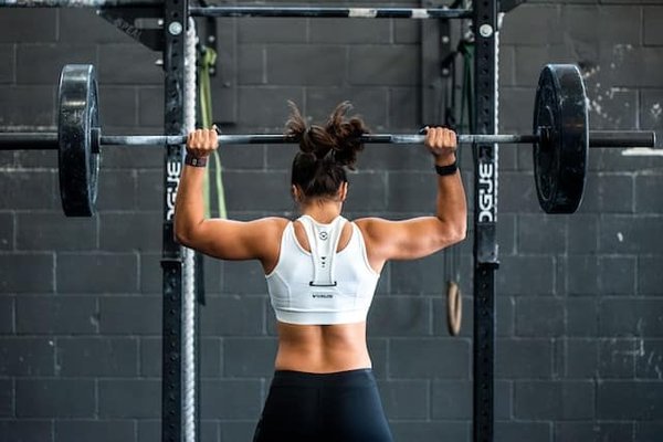 Développement musculaire sport : Boostez votre masse musculaire rapidement avec des techniques naturelles